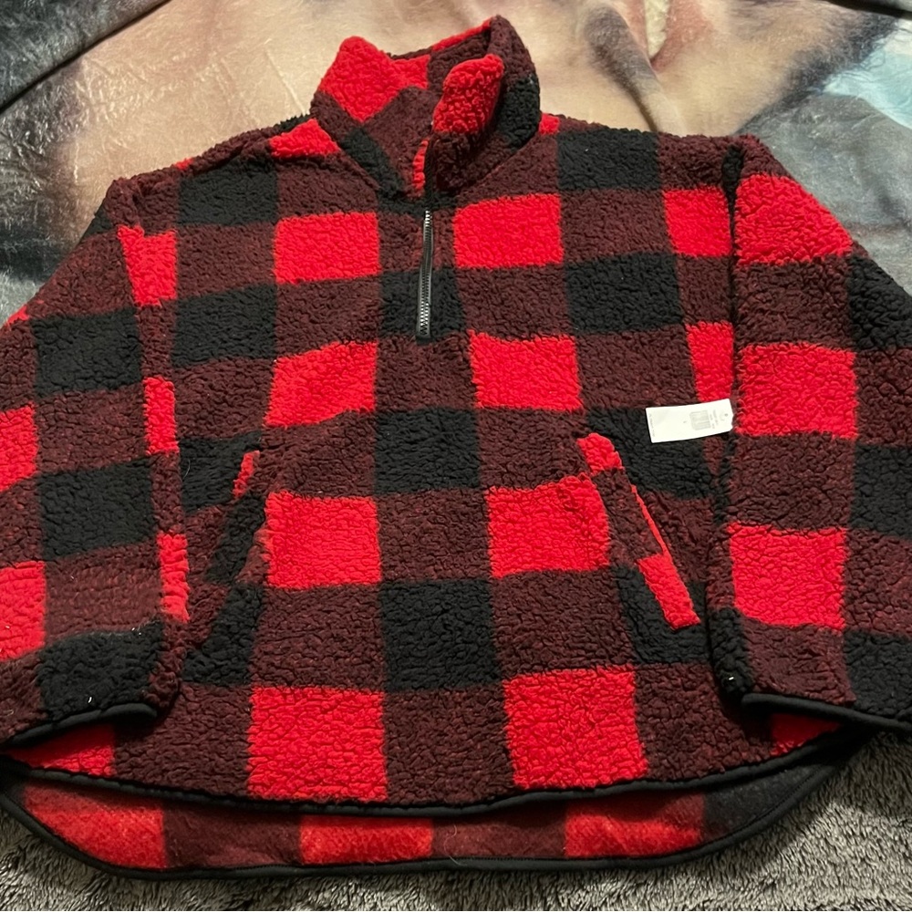Old Navy buffalo plaid pullover large
